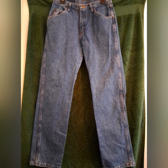 Wrangler Regular Fit Blue Jeans Classic Denim - Picture 2 of 12